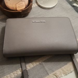 Grey Michael Kors Crossbody